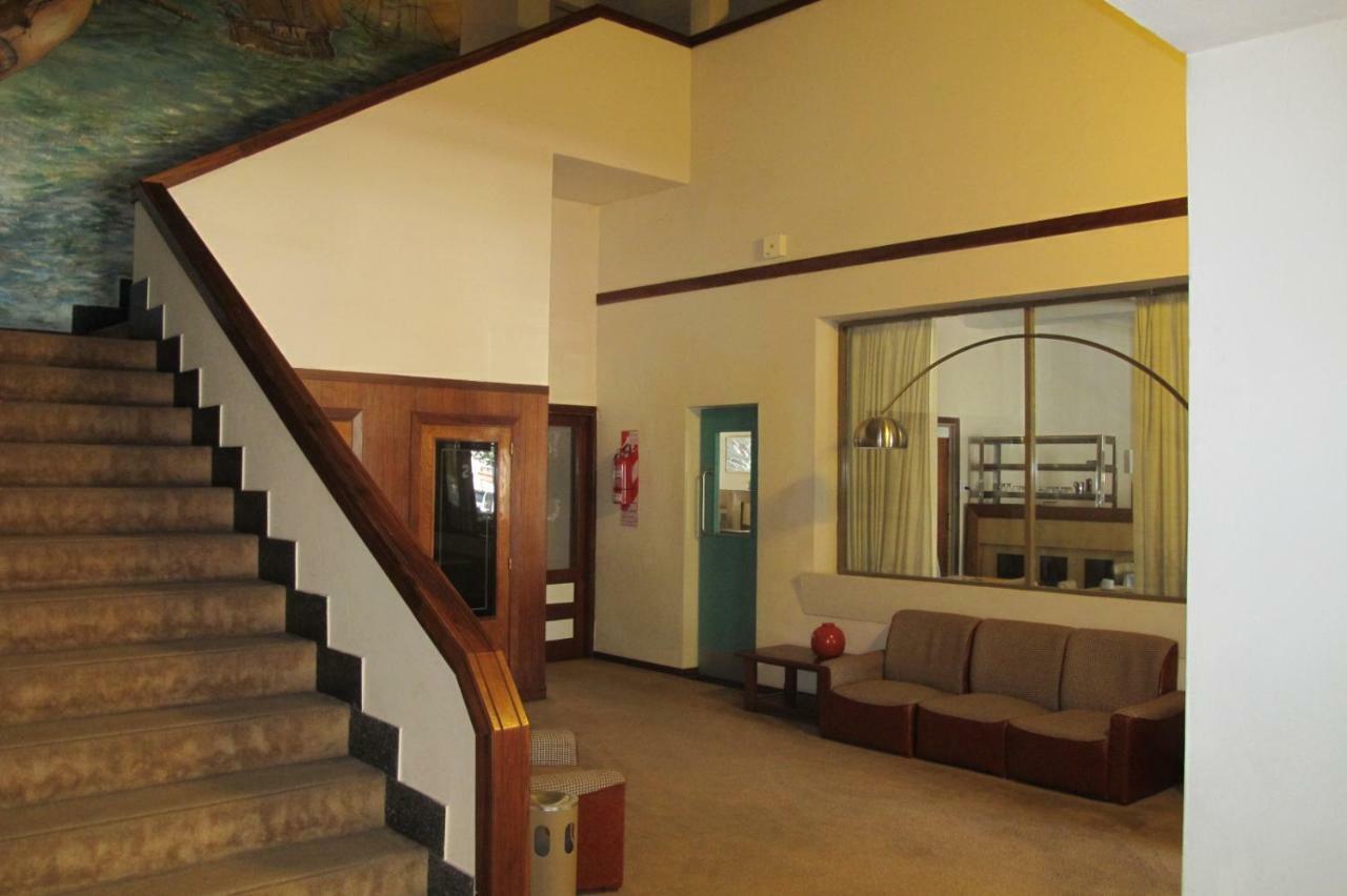 Hotel Emperador Necochea Kültér fotó